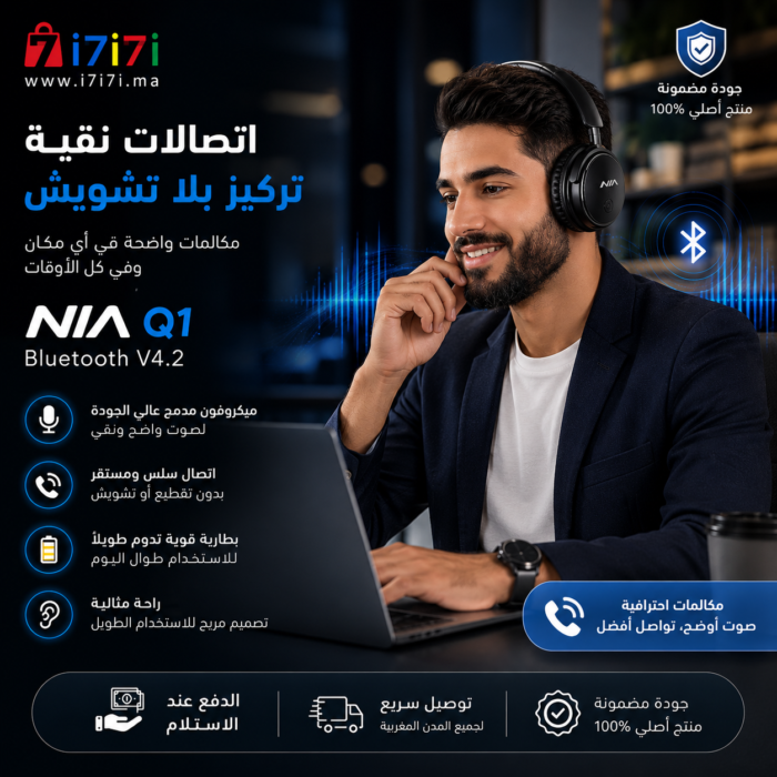 شخص يستخدم سماعة NIA Q1 لإجراء المكالمات والاستماع إلى الموسيقى
